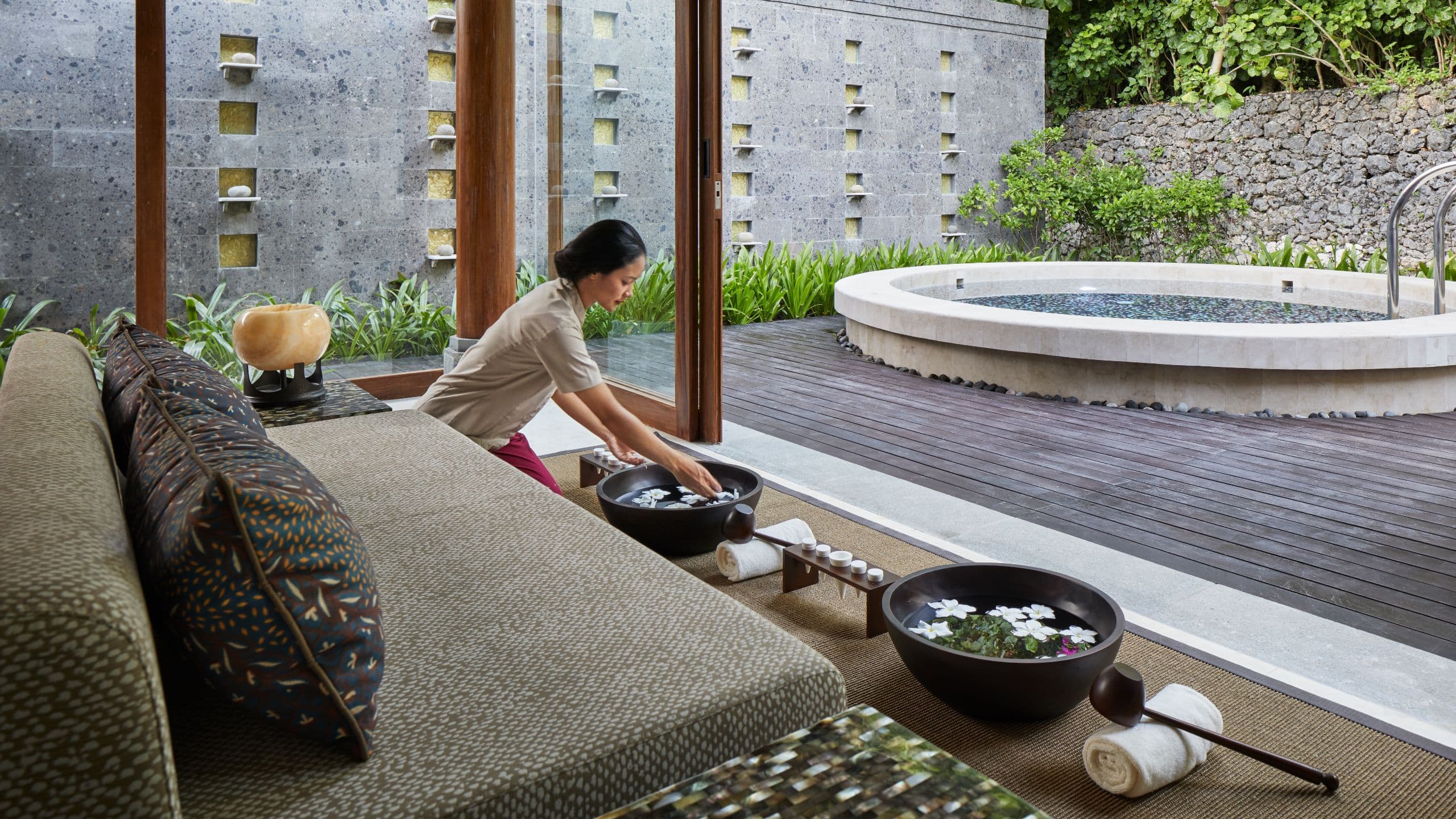 Hyatt-Regency-Bali-P161-Double-Treatment-Room.jpg